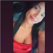 Trabajadora social imparte clases de apoyo a niños de preescolar y primaria